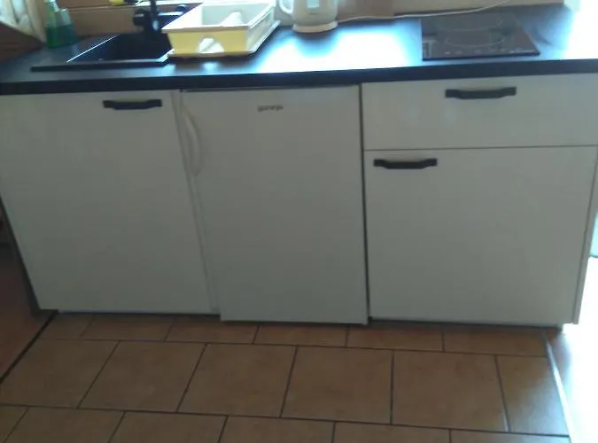 Aj בית אירוח